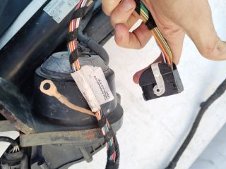 bontott SKODA KAROQ Vonóhorog