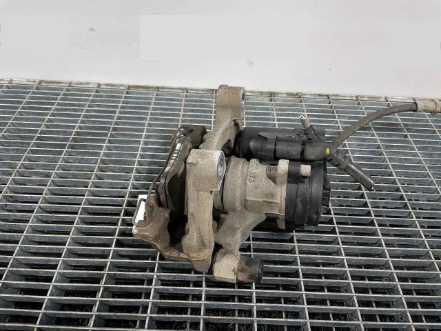 bontott SKODA KODIAQ Bal hátsó Féknyereg Munkahengerrel