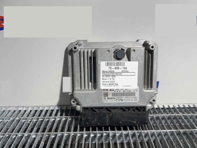 bontott SKODA KODIAQ Motorvezérlő