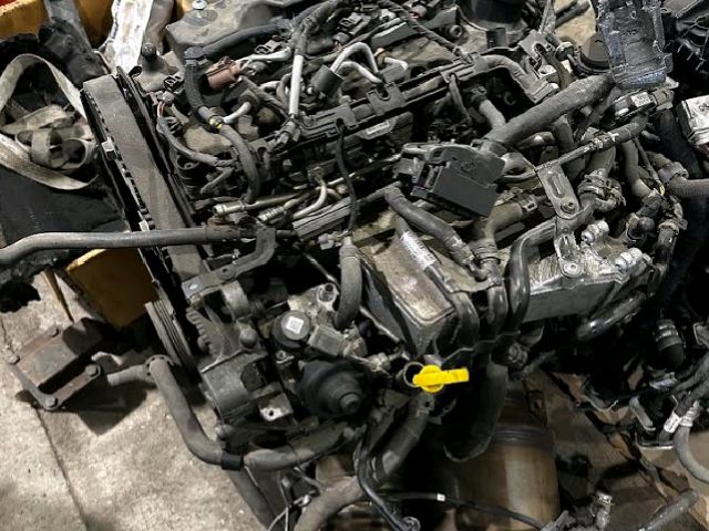 bontott SKODA KODIAQ Komplett Motor (Segédberendezésekkel)