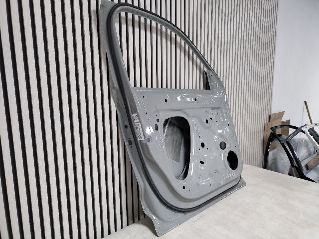 bontott SKODA KODIAQ Bal első Ajtó (Üres lemez)