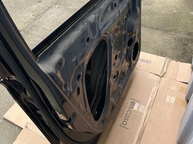 bontott SKODA KODIAQ Bal első Ajtó (Üres lemez)