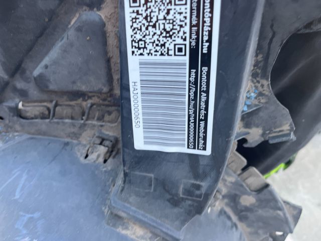 bontott SKODA KODIAQ Bal első Dobbetét (Kerékjárati, Műanyag)