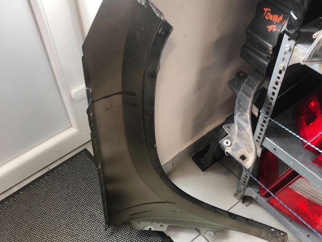 bontott SKODA KODIAQ Bal első Sárvédő