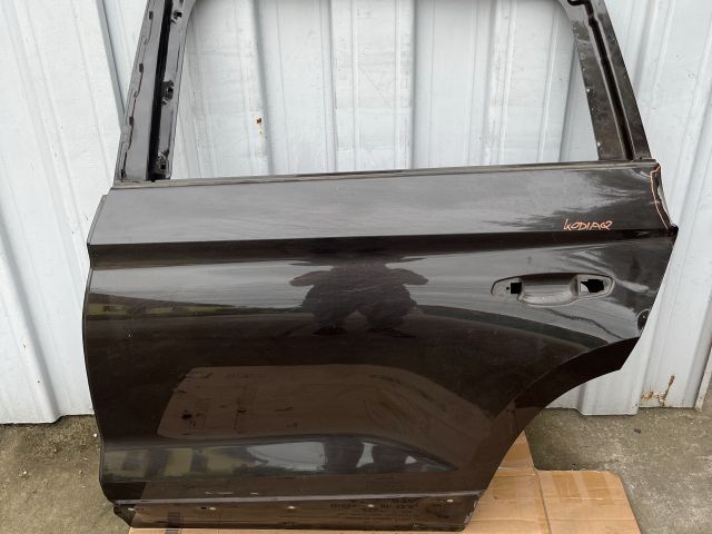 bontott SKODA KODIAQ Bal hátsó Ajtó (Üres lemez)