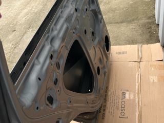 bontott SKODA KODIAQ Bal hátsó Ajtó (Üres lemez)