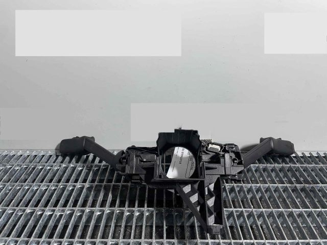 bontott SKODA KODIAQ Bal Kormánykapcsoló Irányjelző