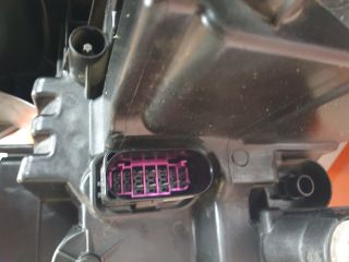 bontott SKODA KODIAQ Bal Ledes Fényszóró