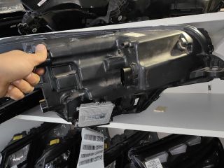 bontott SKODA KODIAQ Bal Ledes Fényszóró