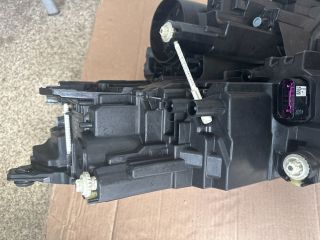 bontott SKODA KODIAQ Bal Ledes Fényszóró