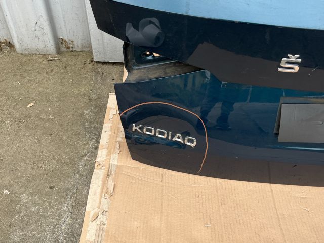 bontott SKODA KODIAQ Csomagtérajtó (Üres lemez)