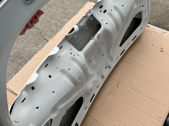 bontott SKODA KODIAQ Csomagtérajtó (Üres lemez)