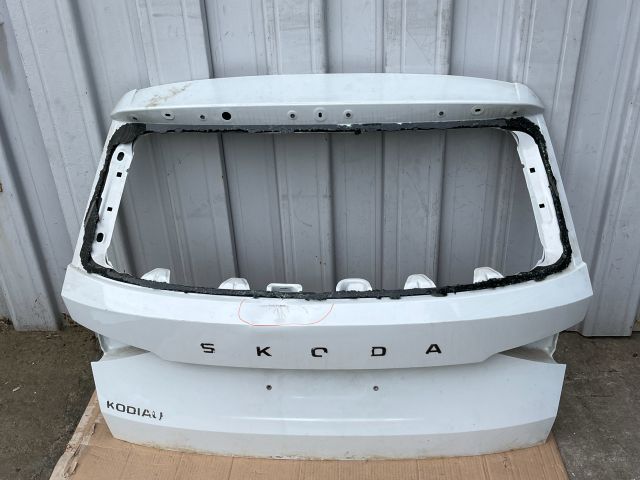 bontott SKODA KODIAQ Csomagtérajtó (Üres lemez)