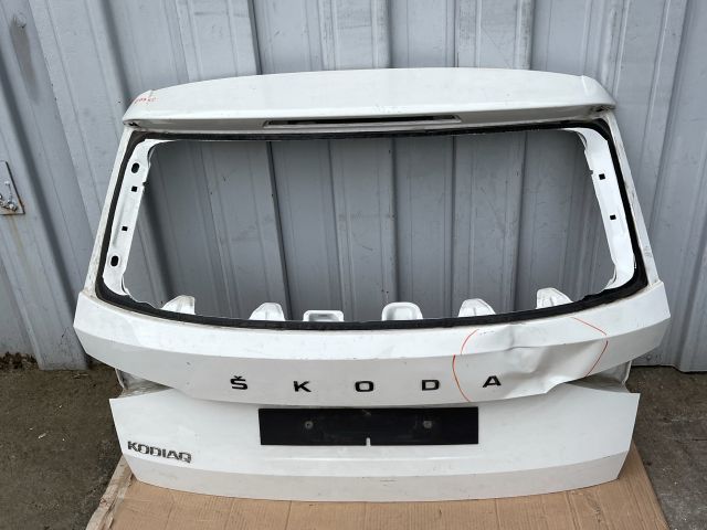 bontott SKODA KODIAQ Csomagtérajtó (Üres lemez)