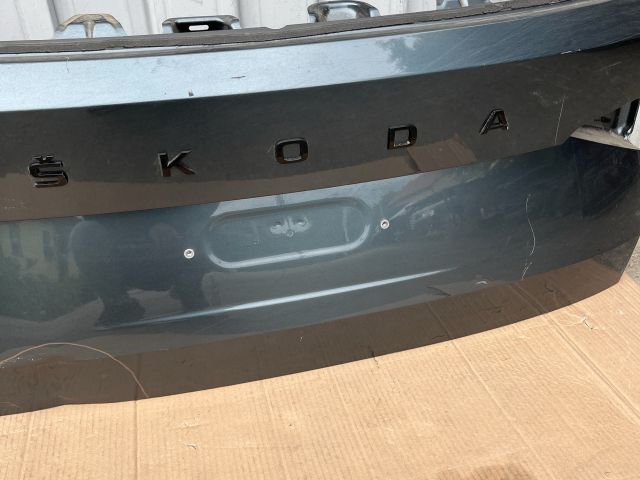 bontott SKODA KODIAQ Csomagtérajtó (Üres lemez)