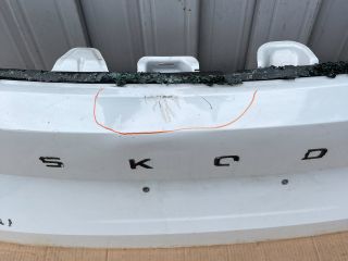 bontott SKODA KODIAQ Csomagtérajtó (Üres lemez)