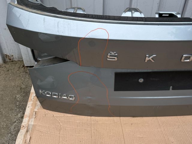 bontott SKODA KODIAQ Csomagtérajtó (Üres lemez)