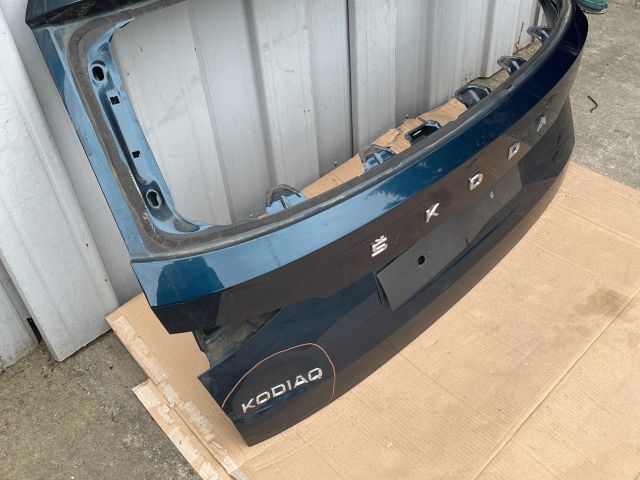 bontott SKODA KODIAQ Csomagtérajtó (Üres lemez)