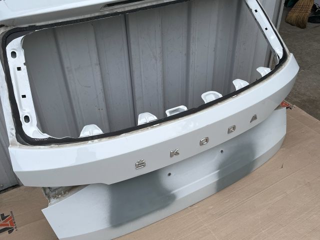 bontott SKODA KODIAQ Csomagtérajtó (Üres lemez)