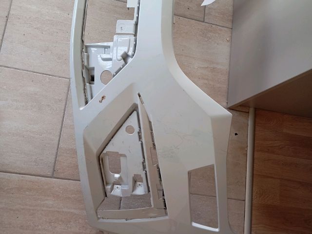 bontott SKODA KODIAQ Első Lökhárító (Részeivel)