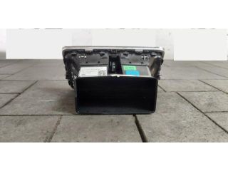 bontott SKODA KODIAQ Hátsó középső Szellőző