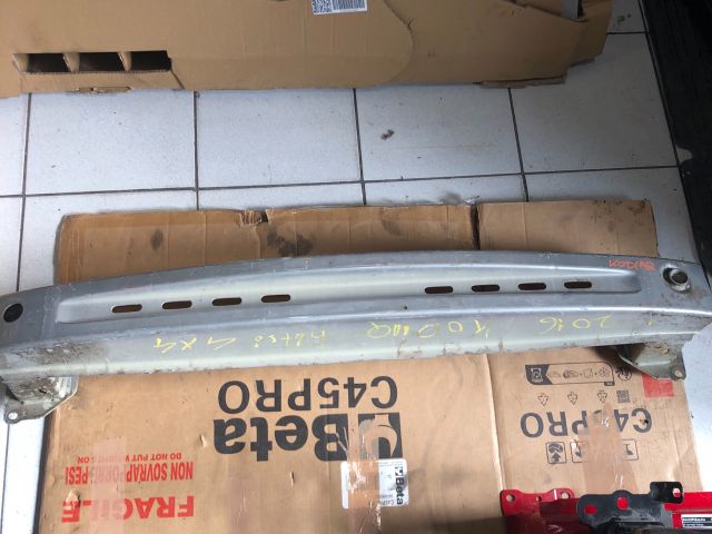 bontott SKODA KODIAQ Hátsó Lökhárító Merevítő (Fém)