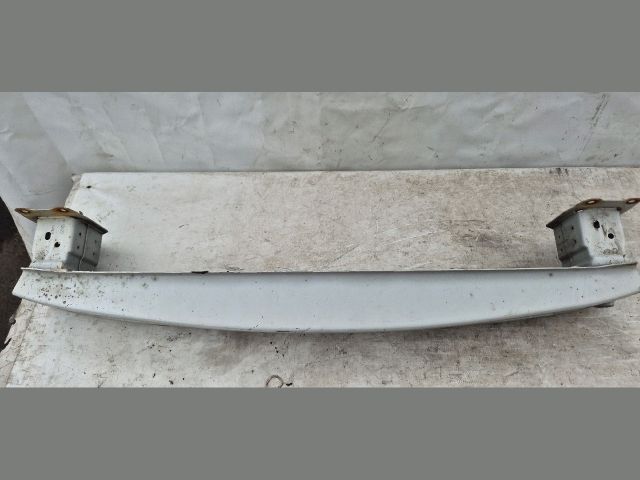 bontott SKODA KODIAQ Hátsó Lökhárító Merevítő (Fém)