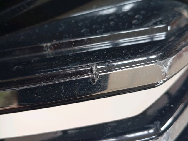 bontott SKODA KODIAQ Hűtőrács