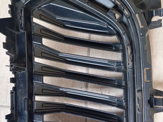 bontott SKODA KODIAQ Hűtőrács