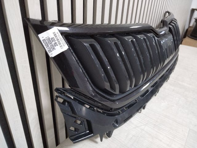 bontott SKODA KODIAQ Hűtőrács