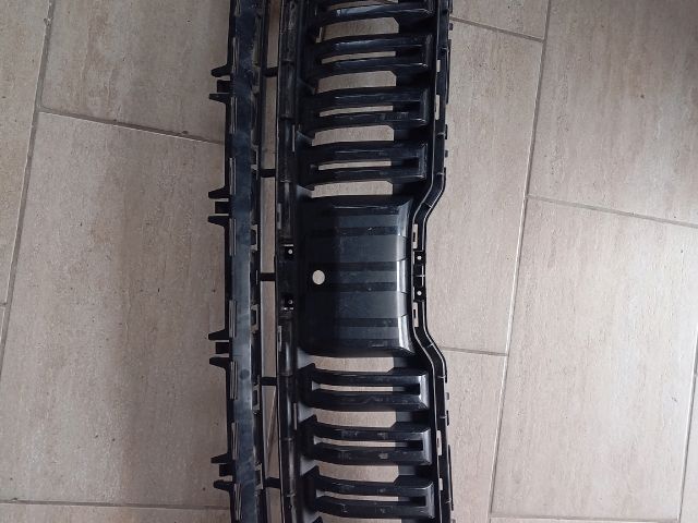 bontott SKODA KODIAQ Hűtőrács