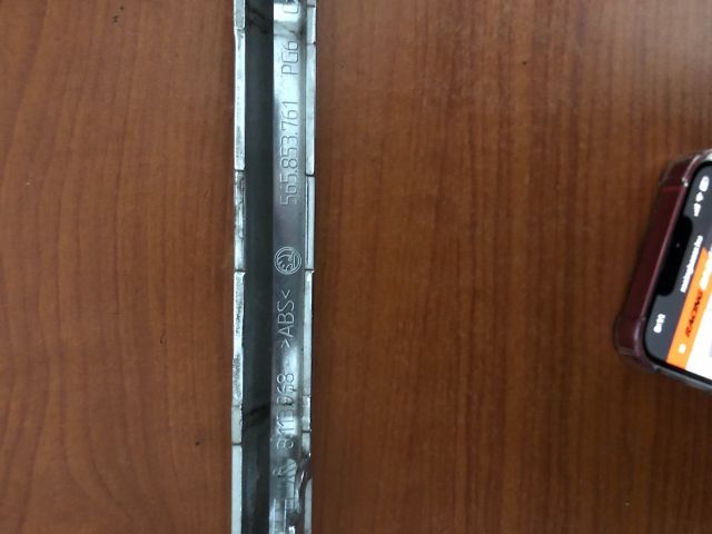 bontott SKODA KODIAQ Hűtőrács