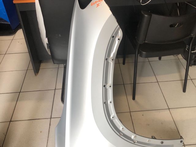 bontott SKODA KODIAQ Jobb első Sárvédő