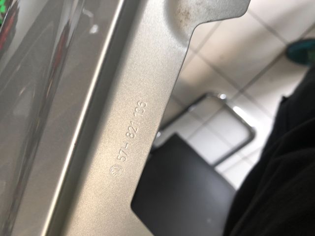 bontott SKODA KODIAQ Jobb első Sárvédő