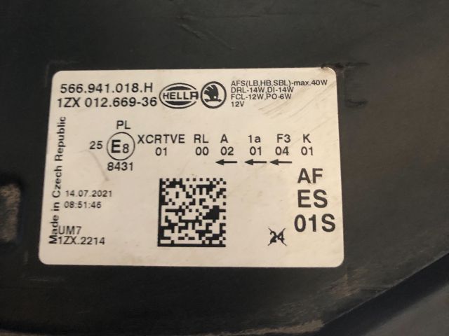 bontott SKODA KODIAQ Jobb Fényszóró