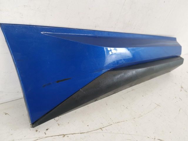 bontott SKODA KODIAQ Jobb hátsó Ajtó Díszléc