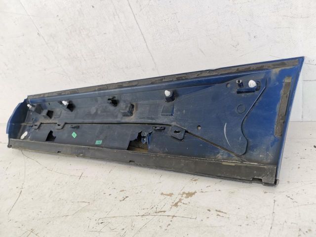 bontott SKODA KODIAQ Jobb hátsó Ajtó Díszléc