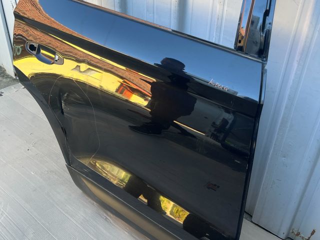 bontott SKODA KODIAQ Jobb hátsó Ajtó (Üres lemez)