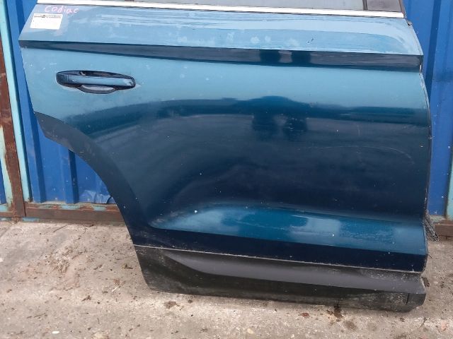 bontott SKODA KODIAQ Jobb hátsó Ajtó (Üres lemez)