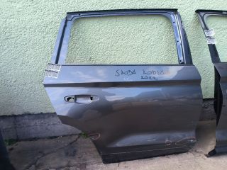 bontott SKODA KODIAQ Jobb hátsó Ajtó (Üres lemez)