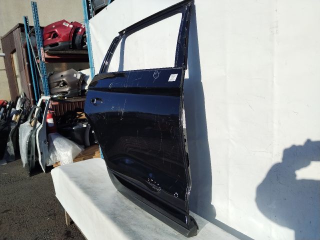 bontott SKODA KODIAQ Jobb hátsó Ajtó (Üres lemez)