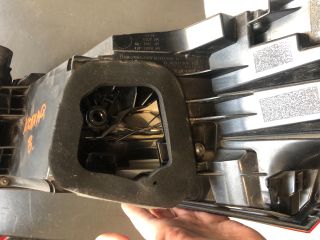 bontott SKODA KODIAQ Jobb Hátsó Lámpa