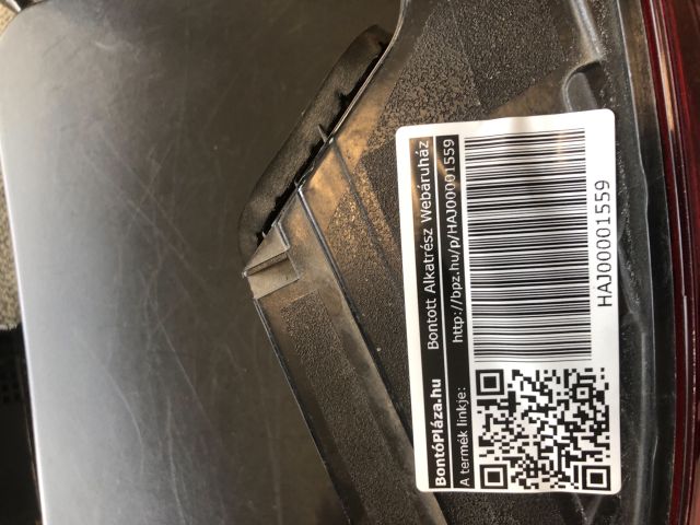 bontott SKODA KODIAQ Jobb Hátsó Lámpa