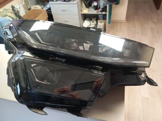 bontott SKODA KODIAQ Jobb Ledes Fényszóró