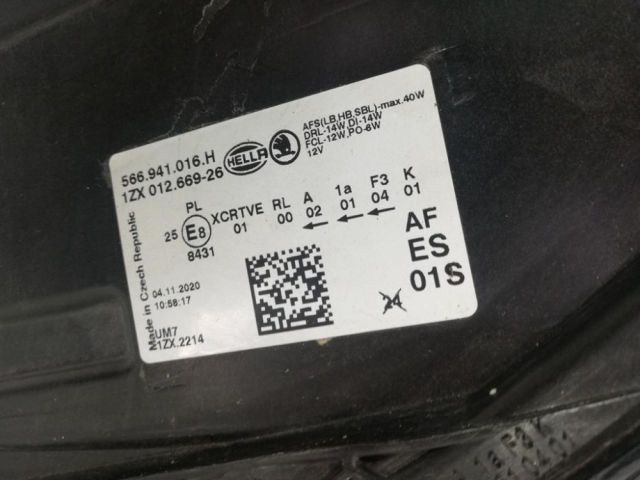 bontott SKODA KODIAQ Jobb Ledes Fényszóró