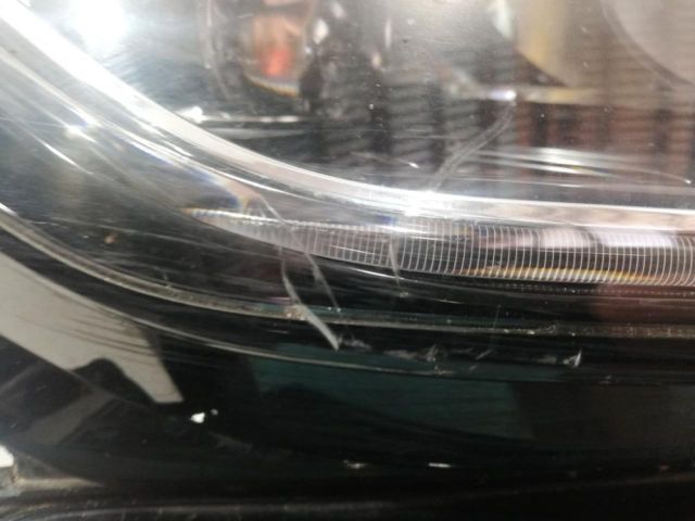 bontott SKODA KODIAQ Jobb Ledes Fényszóró