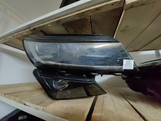 bontott SKODA KODIAQ Jobb Ledes Fényszóró