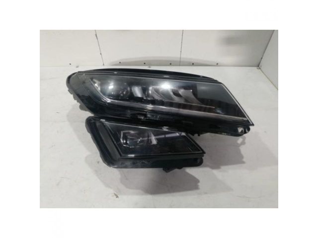 bontott SKODA KODIAQ Jobb Ledes Fényszóró