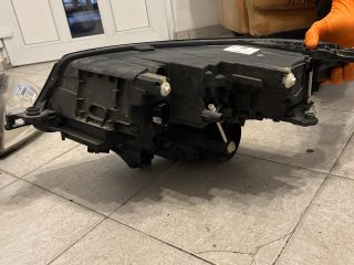 bontott SKODA KODIAQ Jobb Ledes Fényszóró