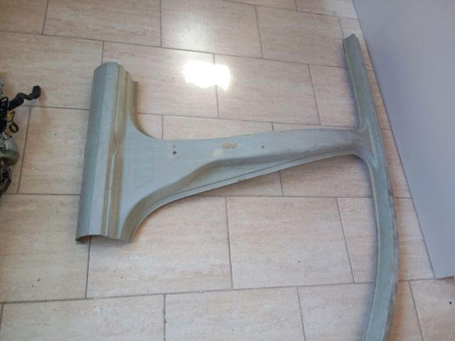 bontott SKODA KODIAQ Jobb Oldalkeret